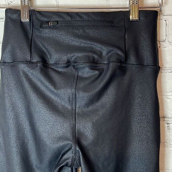 Mono B Women’s Black Leggings Yoga Pants Fitness Athletic Pants size small - Picture 4 of 6